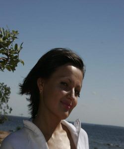 <p class='ppt-number'>0137 777 35 03</p><p class='ppt-pricing-de'>1 €/Anruf MoFu Tarif abweichend</p>