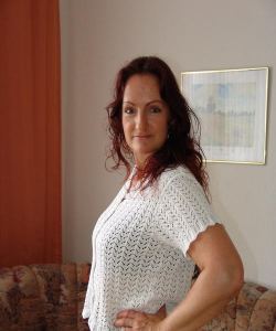 <p class='ppt-number'> 09005 207 507</p><p class='ppt-pricing-de'>1,99 Euro/Min. im dt. Festnetz - Mobilnetz ggf. abweichend</p>