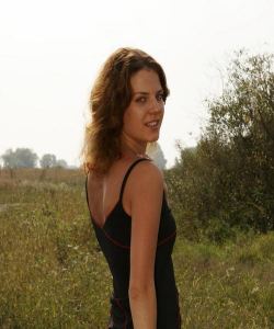 <p class='ppt-number'> 0137 777 35 03</p><p class='ppt-pricing-de'>1 €/Anruf MoFu Tarif abweichend</p>