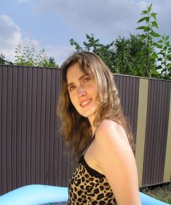 <p class='ppt-number'> 0137 777 35 03</p><p class='ppt-pricing-de'>1 €/Anruf MoFu Tarif abweichend</p>