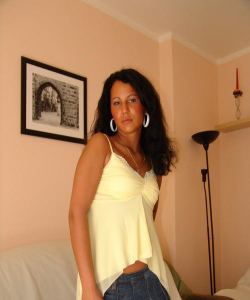 <p class='ppt-number'> 09005 207 507</p><p class='ppt-pricing-de'>1,99 Euro/Min. im dt. Festnetz - Mobilnetz ggf. abweichend</p>