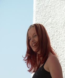 <p class='ppt-number'>09005 207 507</p><p class='ppt-pricing-de'>1,99 Euro/Min. im dt. Festnetz - Mobilnetz ggf. abweichend</p>