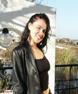 <p class='ppt-number'> 0137 777 35 03</p><p class='ppt-pricing-de'>1 €/Anruf MoFu Tarif abweichend</p>